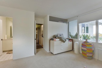 Enlarge photo 37