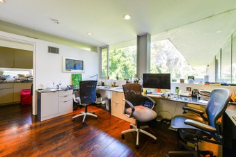 Enlarge photo 33