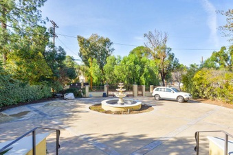 Enlarge photo 95