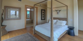 Enlarge photo 38