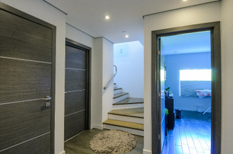 Enlarge photo 52