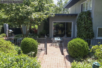 Enlarge photo 47