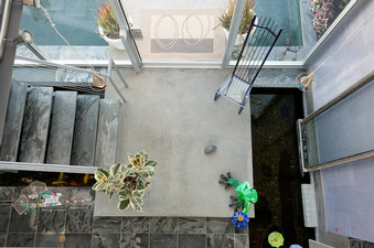 Enlarge photo 14