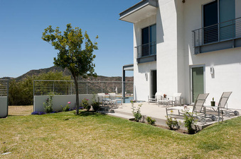 Enlarge photo 65
