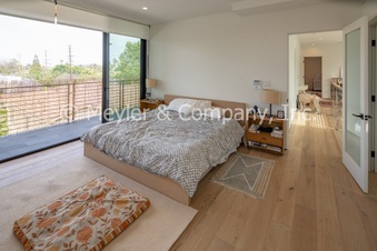 Enlarge photo 44