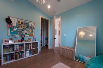 Enlarge photo 47