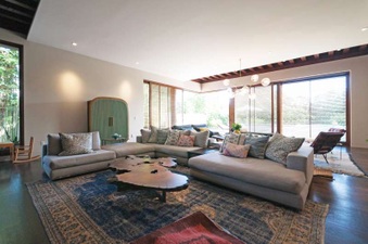 Enlarge photo 110
