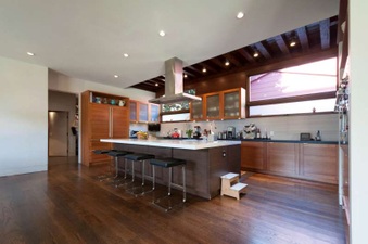 Enlarge photo 102