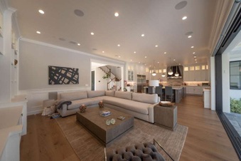 Enlarge photo 35