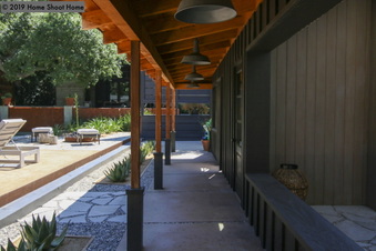 Enlarge photo 32