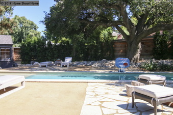 Enlarge photo 36