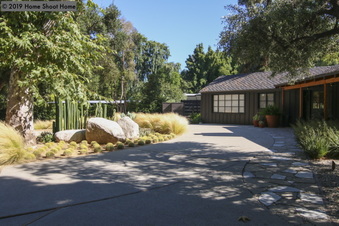 Enlarge photo 51