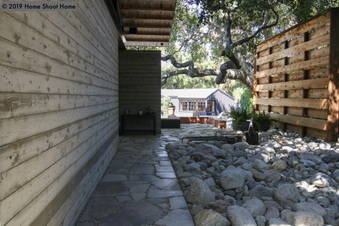 Enlarge photo 61