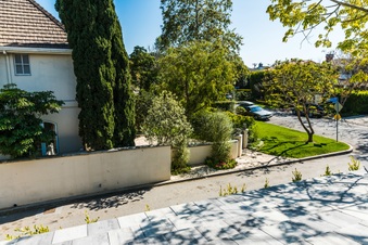 Enlarge photo 49