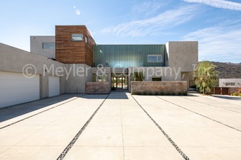 Enlarge photo 10