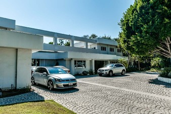 Enlarge photo 6