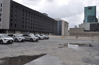 Enlarge photo 12