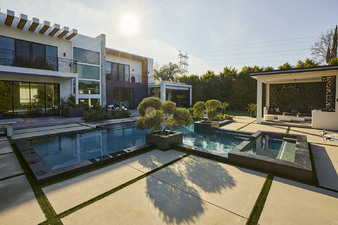 Enlarge photo 6