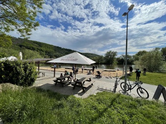 Enlarge photo 2