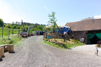 Enlarge photo 19