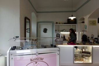 Enlarge photo 10