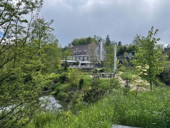 Enlarge photo 19