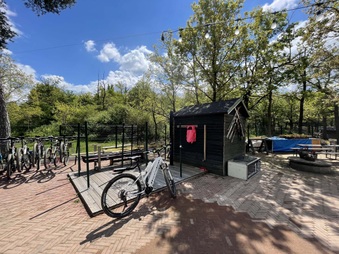 Enlarge photo 18