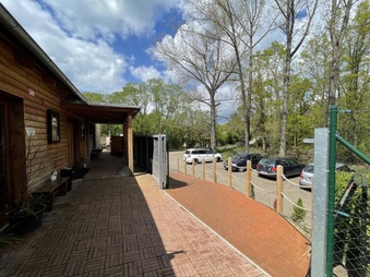Enlarge photo 22