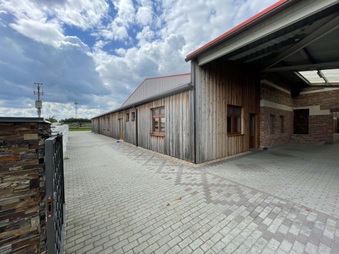 Enlarge photo 44