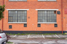 Enlarge photo 79