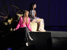Enlarge photo 44