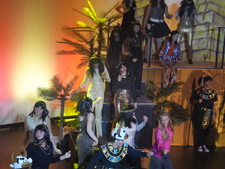 Enlarge photo 350