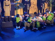 Enlarge photo 147