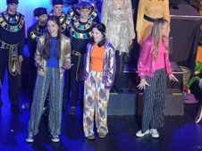 Enlarge photo 450