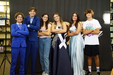 Enlarge photo 1557