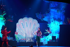 Enlarge photo 820