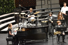 Enlarge photo 23