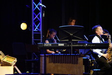 Enlarge photo 423