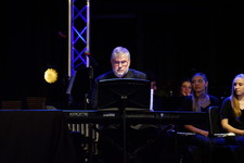 Enlarge photo 104