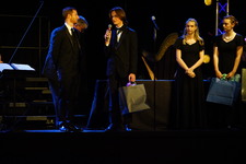 Enlarge photo 685