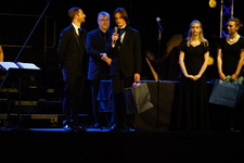 Enlarge photo 689