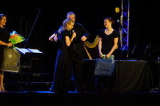 Enlarge photo 748