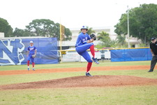 Enlarge photo 896