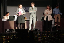 Enlarge photo 696