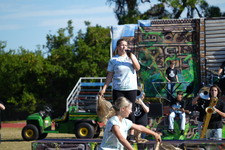 Enlarge photo 595