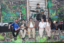 Enlarge photo 4