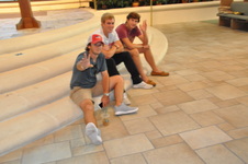Enlarge photo 1