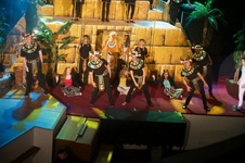 Enlarge photo 12