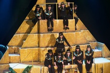 Enlarge photo 199