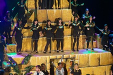 Enlarge photo 825